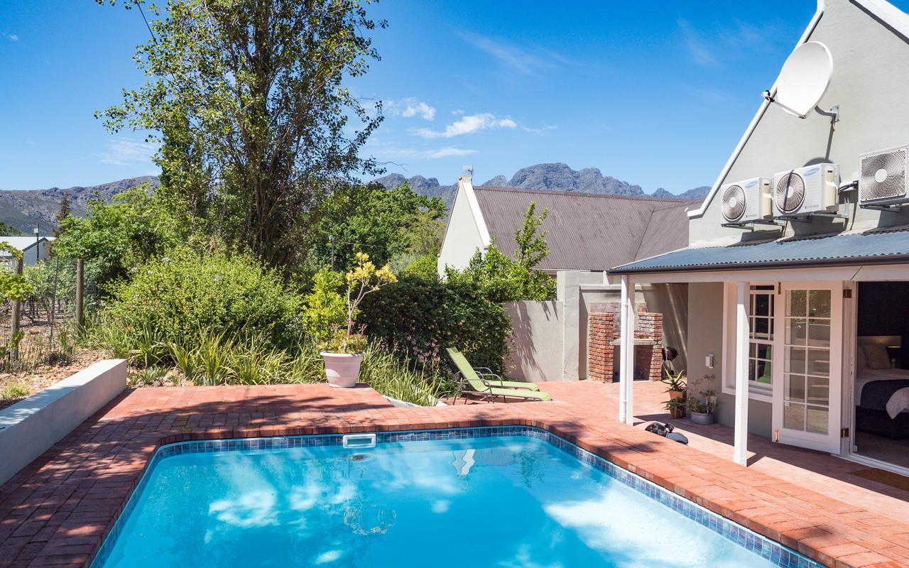 Petit Jourdan Cottage フランシュホーク エクステリア 写真